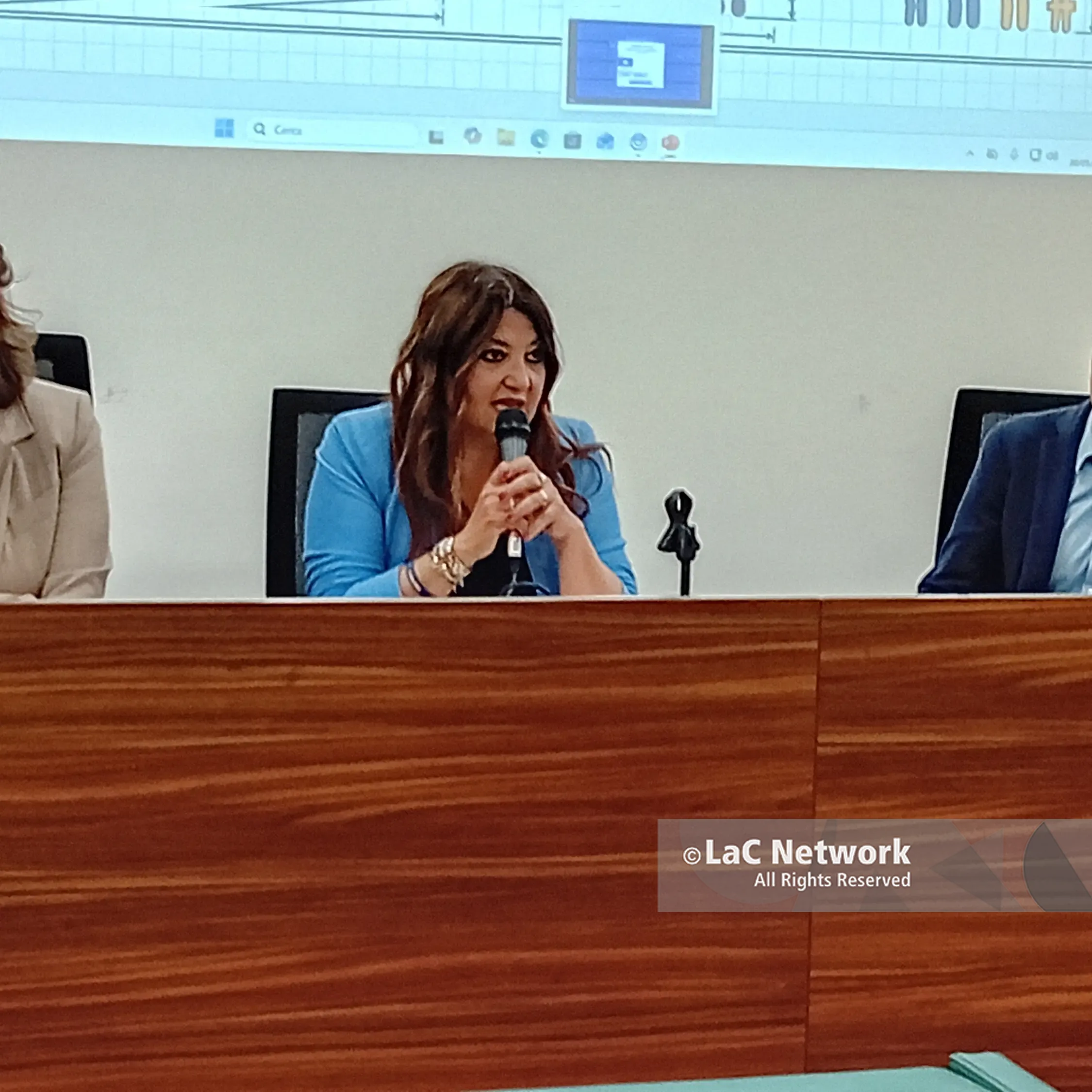 Contrasto alla povertà, dalla Regione dieci milioni in\u00A0voucher per anziani, minori e disabili. Ecco come funziona\n