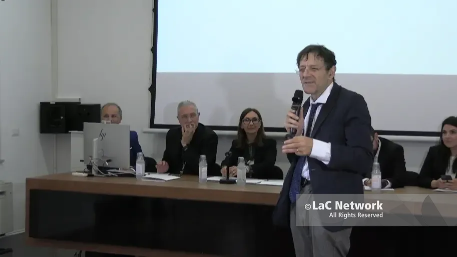 <p>L'intervento del professor Becchetti alla presentazione del Patto di rete</p>\\n
