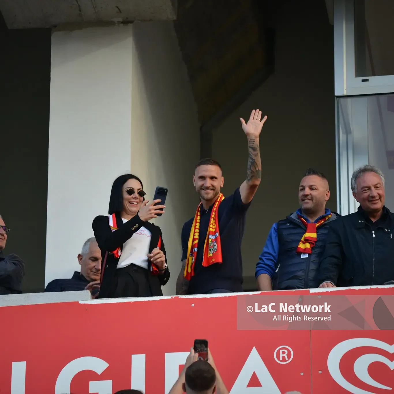 Scognamillo torna al Ceravolo per la finale playoff col Monza: applausi, cori e tanta\u00A0nostalgia per l’ex difensore giallorosso\n