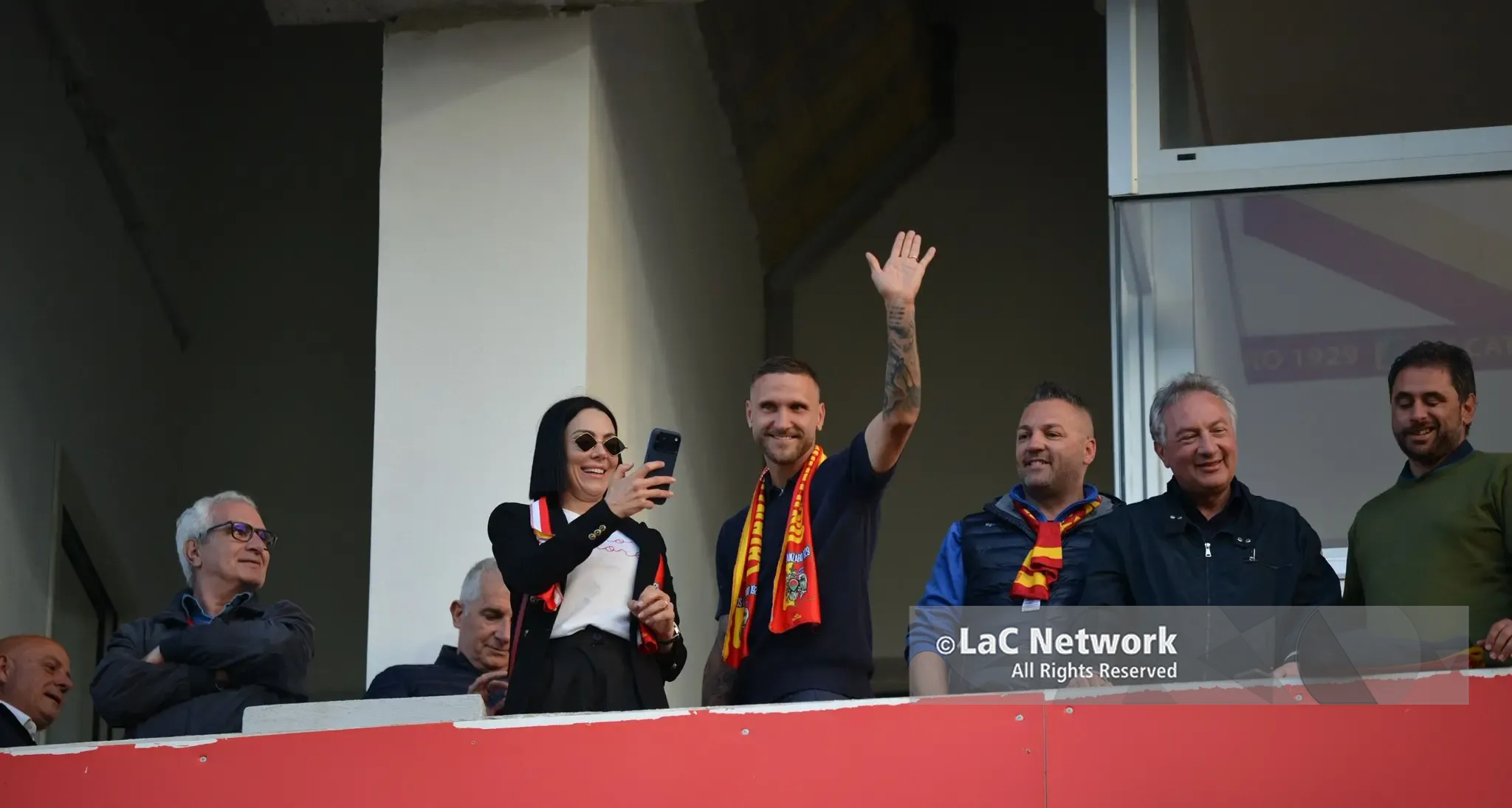 Scognamillo torna al Ceravolo per la finale playoff col Monza: applausi, cori e tanta\u00A0nostalgia per l’ex difensore giallorosso\n