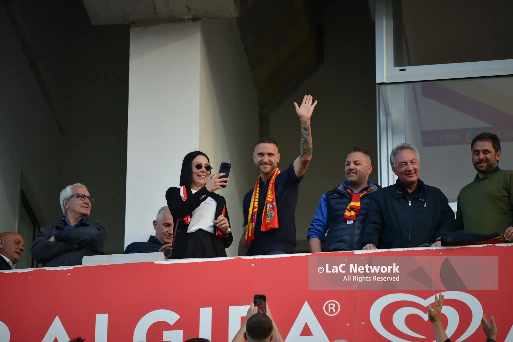 Scognamillo torna al Ceravolo per la finale playoff col Monza: applausi, cori e tanta\u00A0nostalgia per l’ex difensore giallorosso\n