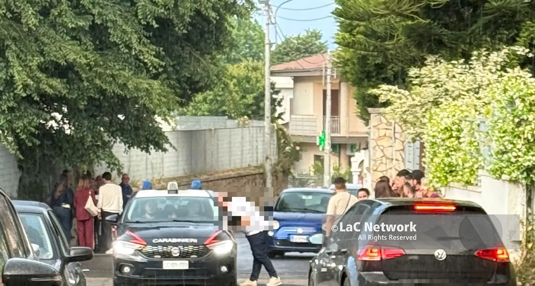 Comunali, a San Gregorio un elettore vota con la penna: scoppia il caos e\u00A0arrivano i carabinieri\n