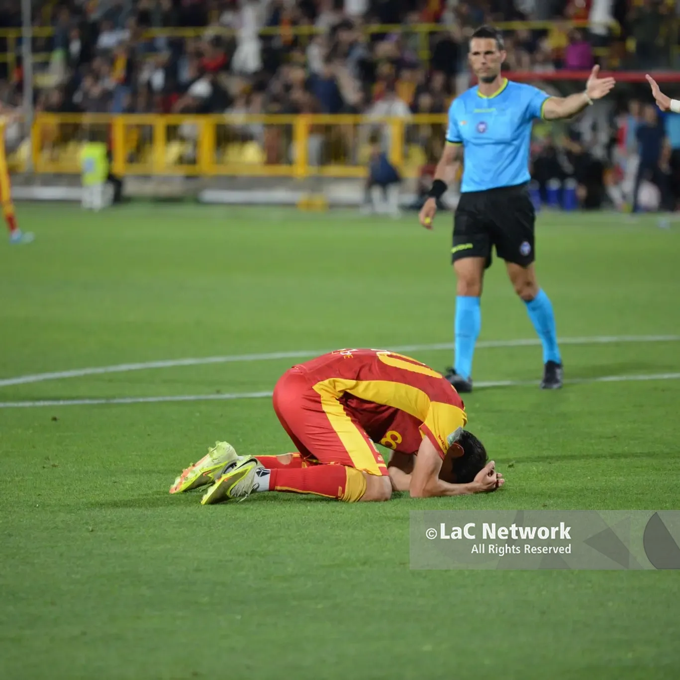 Il Catanzaro cade\u00A0contro il Monza\u00A0nell’andata della\u00A0finale playoff di Serie B, Hernani e Caso per il definitivo 2 a 0\u00A0\n