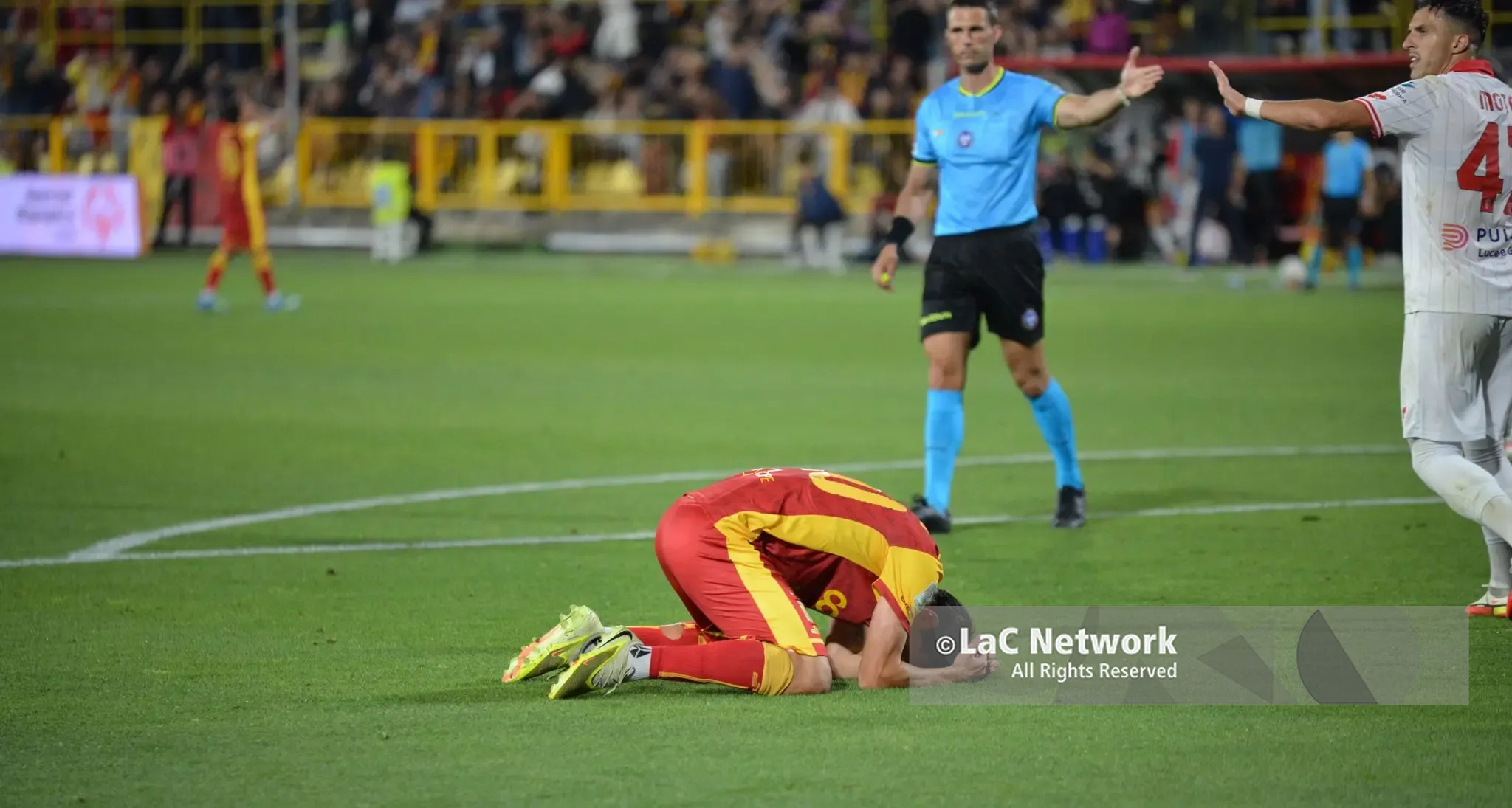 Il Catanzaro cade\u00A0contro il Monza\u00A0nell’andata della\u00A0finale playoff di Serie B, Hernani e Caso per il 2 a 0 finale\n