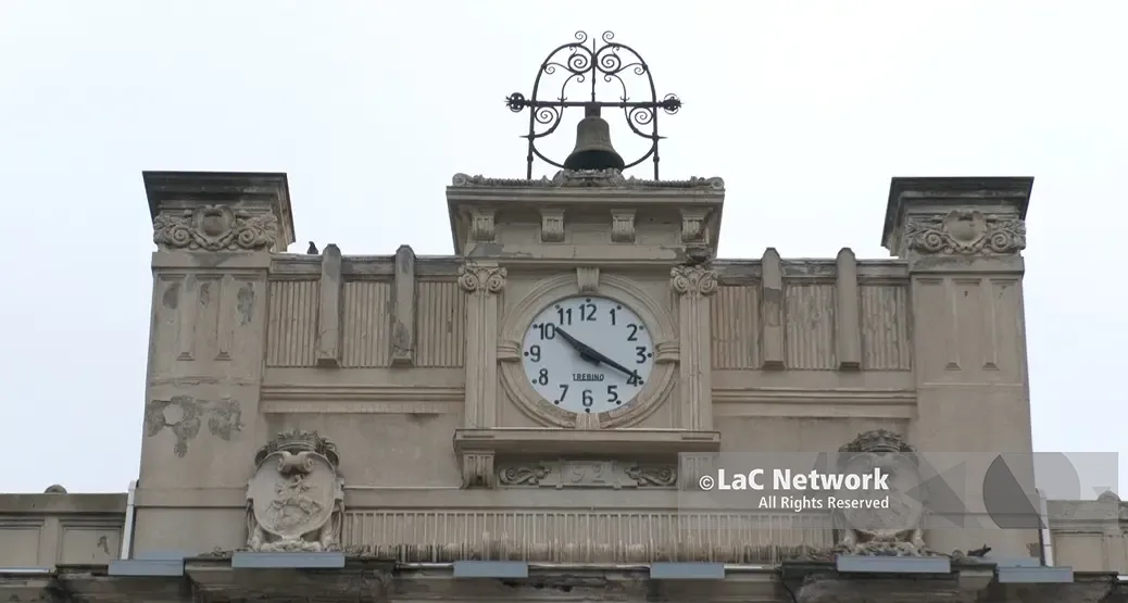 <p>Preparativi a Palazzo San Giorgio dopo il rinvio: giovedì 4 giugno la proclamazione del neo sindaco Cannizzaro</p>
