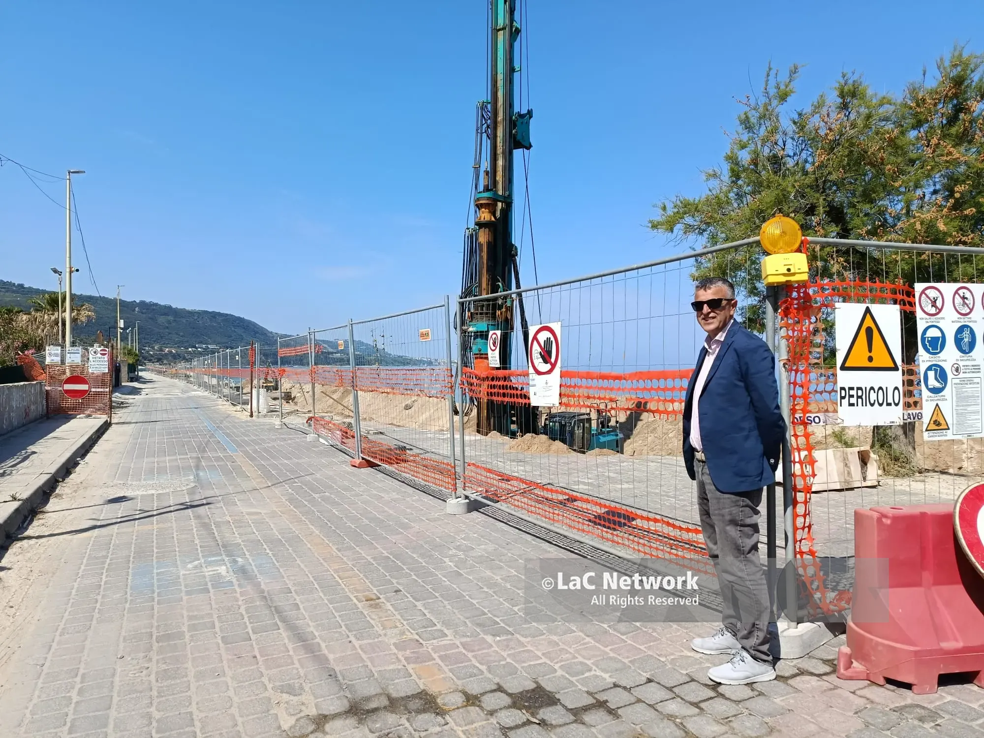 Zambrone, lavori da 3,5 milioni sul lungomare durante l’estate. L’Andolina: «Qualche disagio ma sarà una svolta»\n