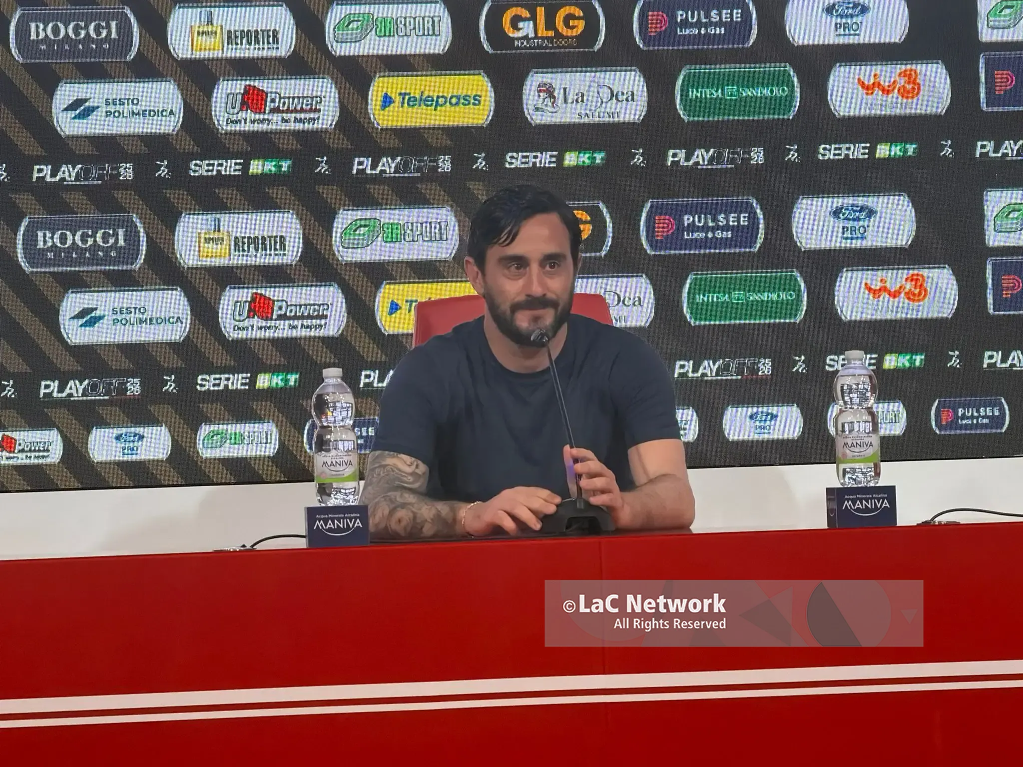 Catanzaro, Aquilani tra lacrime e orgoglio: «Abbiamo creato una squadra magica, rifarei tutto»