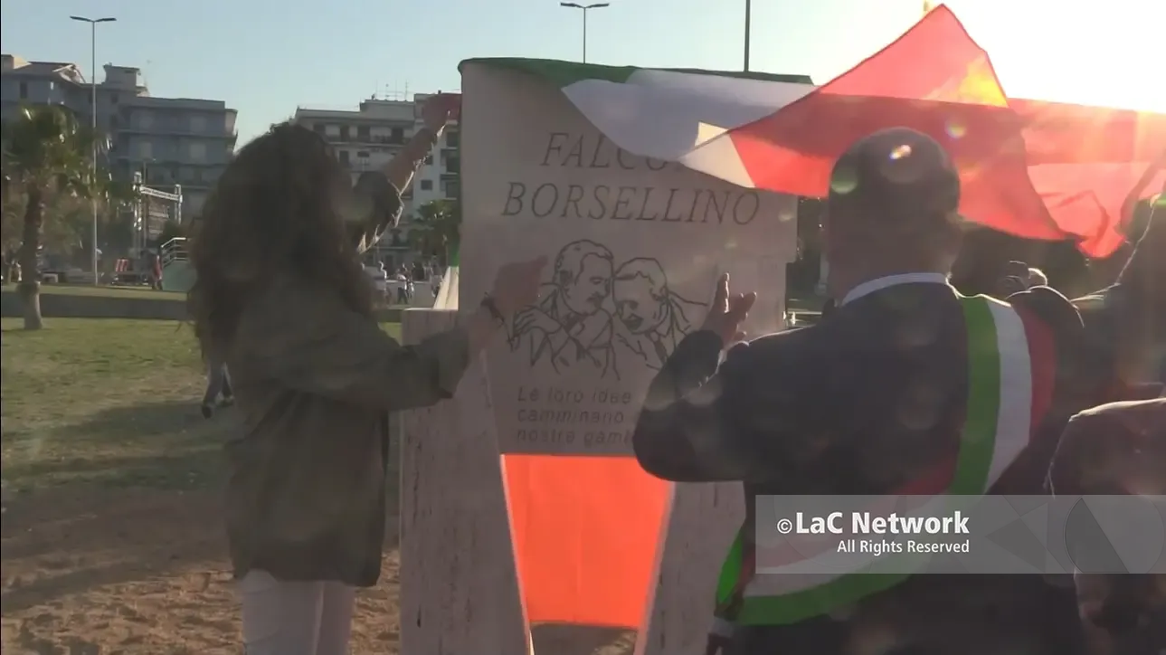 La villa comunale di Soverato intitolata ai giudici Falcone e Borsellino\u00A0\n