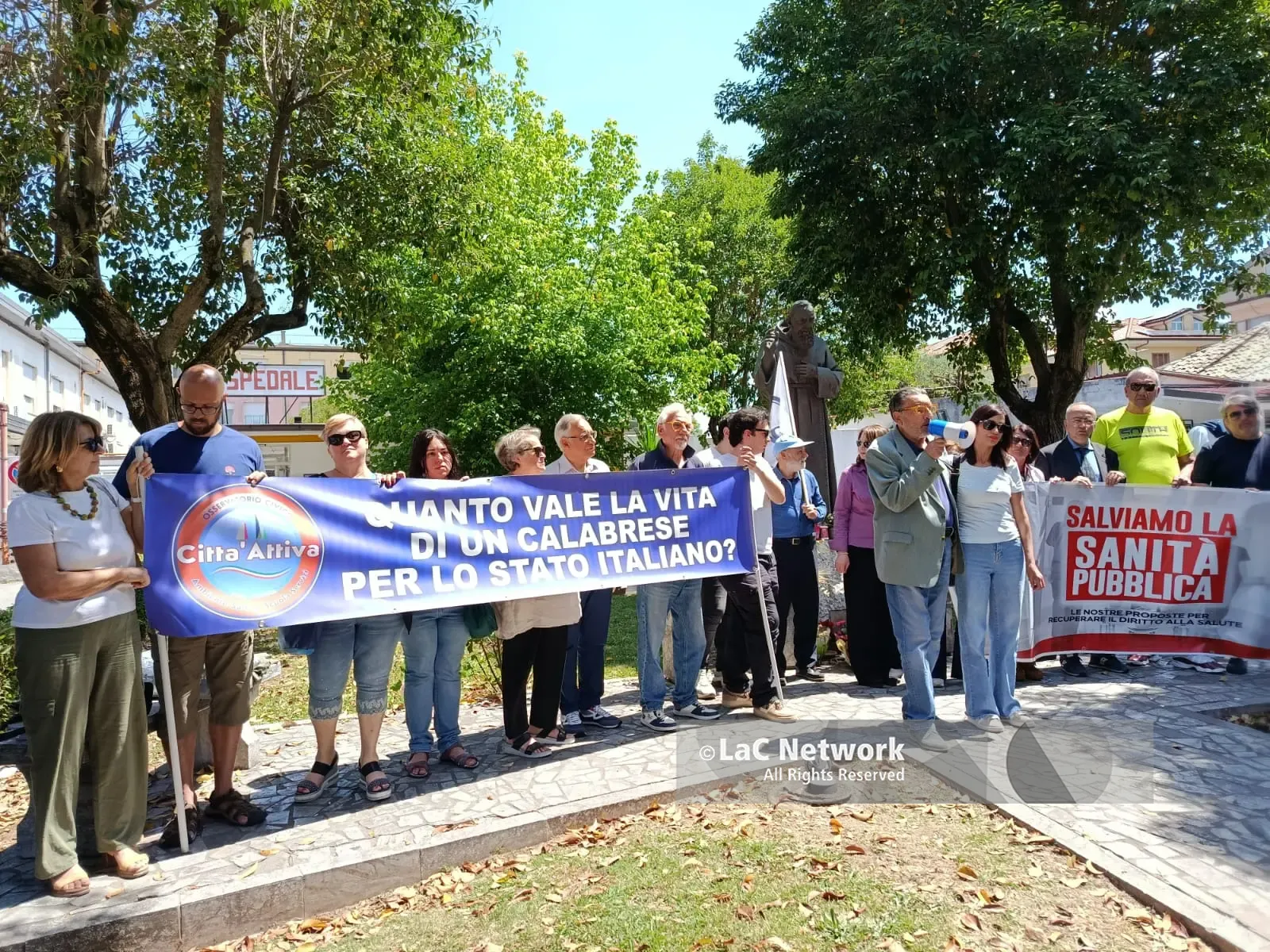 La sanità disastrata di Vibo diventa il “manifesto” della protesta calabrese: nasce il coordinamento “Sulla nostra pelle”\n