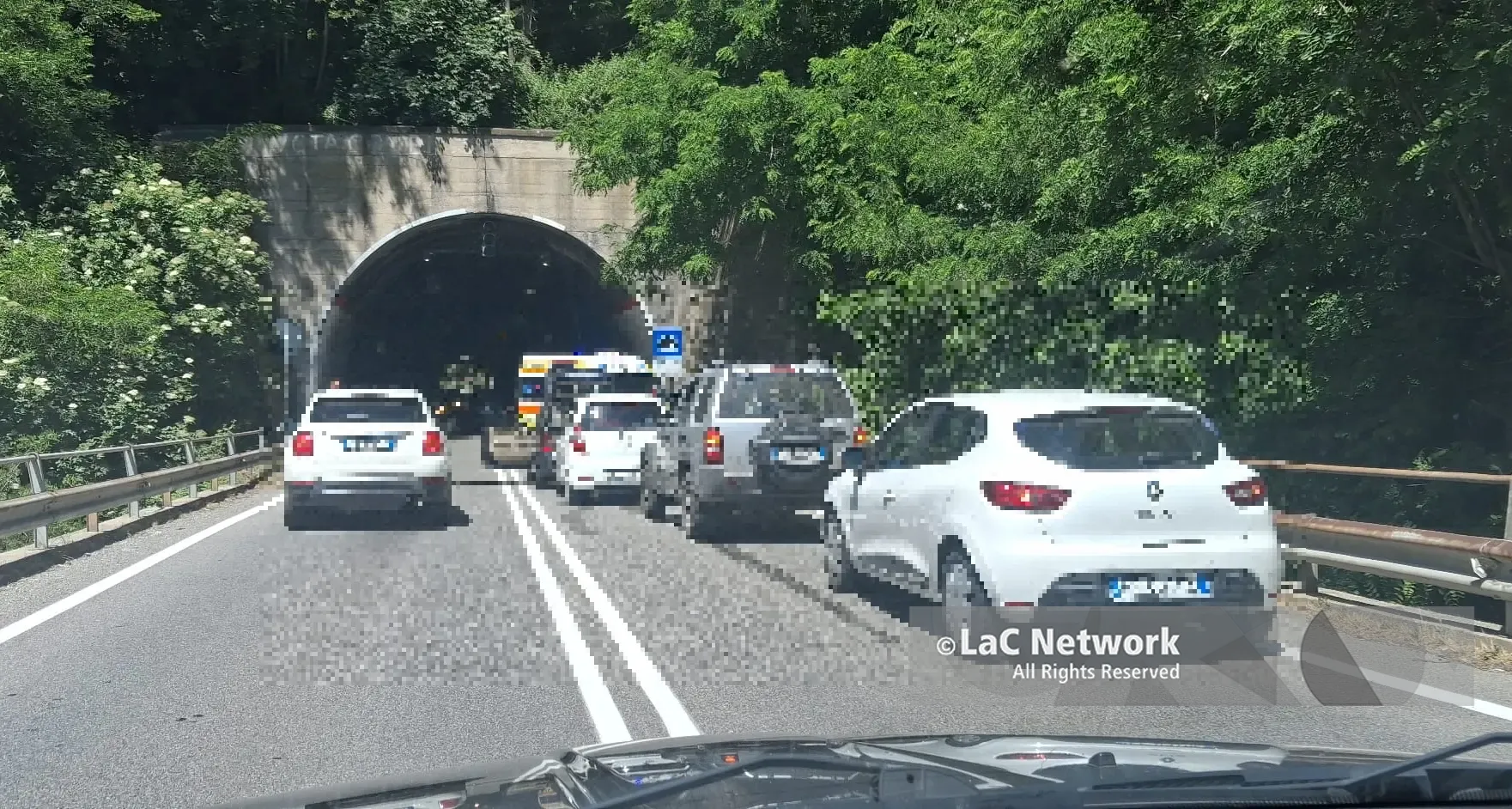 Due incidenti sulla Statale 107 tra San Fili e Paola, traffico bloccato\n