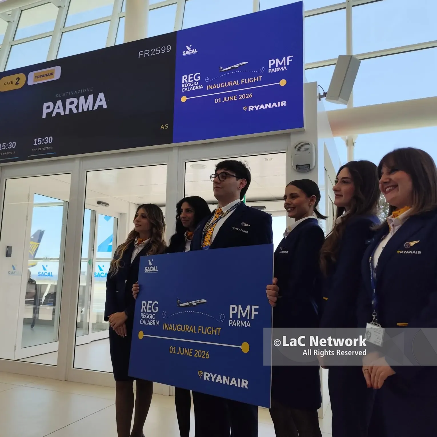 <p>Reggio-Parma, decolla la nuova rotta Ryanair mentre cresce l'attesa per il collegamento con Bergamo</p>