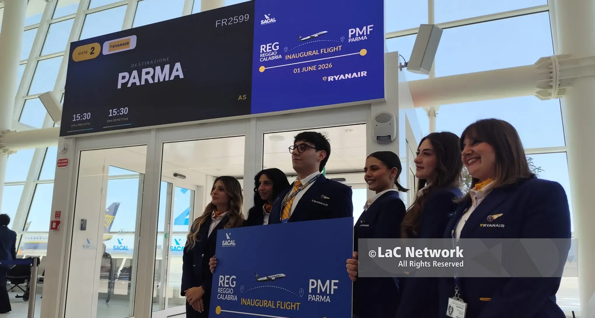 Reggio - Parma, decolla la nuova rotta Ryanair mentre cresce l'attesa per il collegamento con Bergamo\n