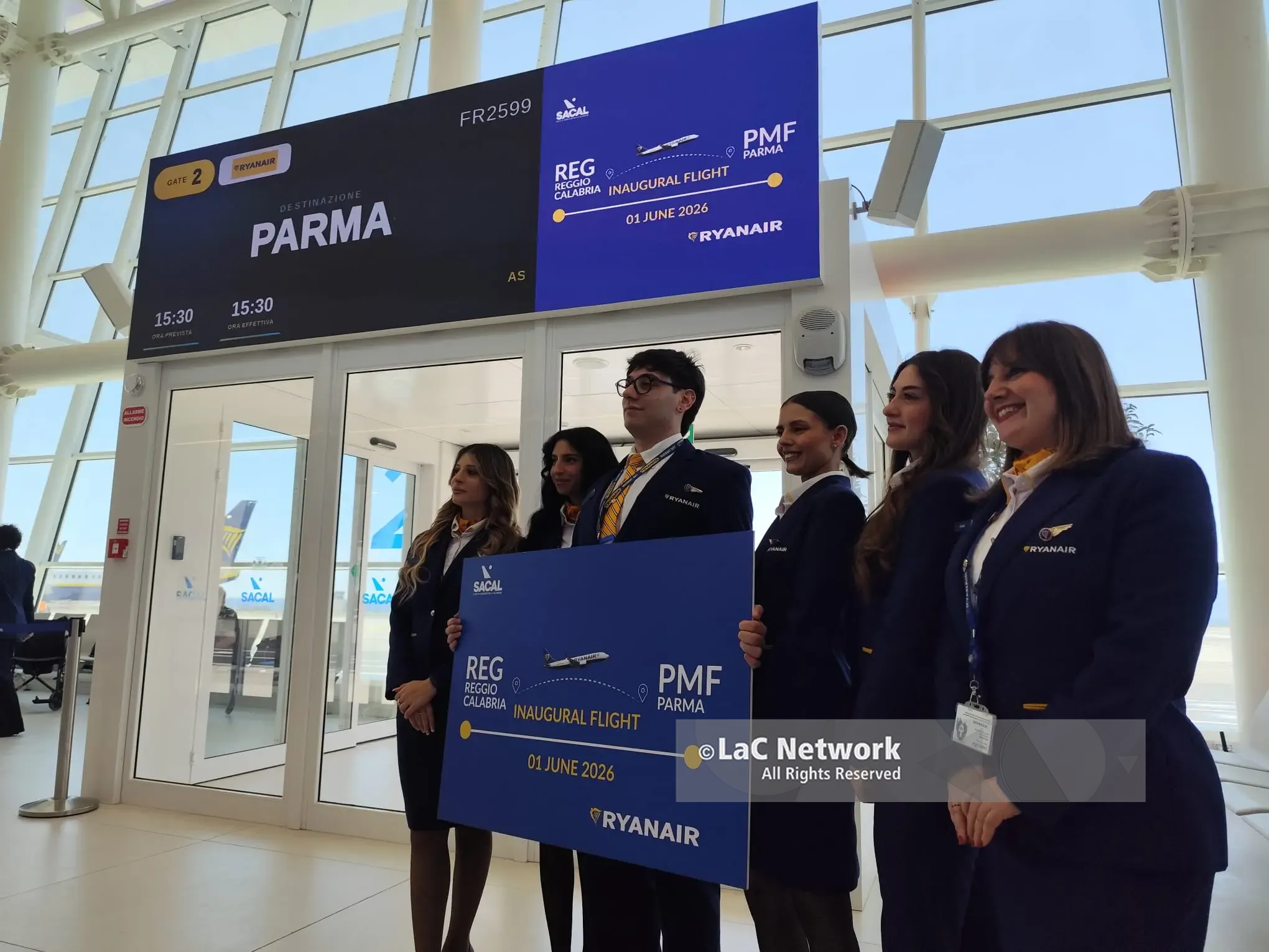 Reggio - Parma, decolla la nuova rotta Ryanair mentre cresce l'attesa per il collegamento con Bergamo\n