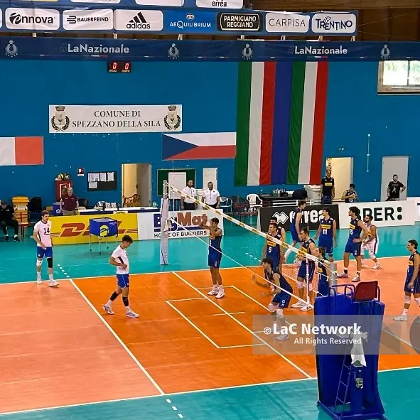 Camigliatello Silano capitale della pallavolo azzurra: al via i raduni delle Nazionali giovanili maschili\n