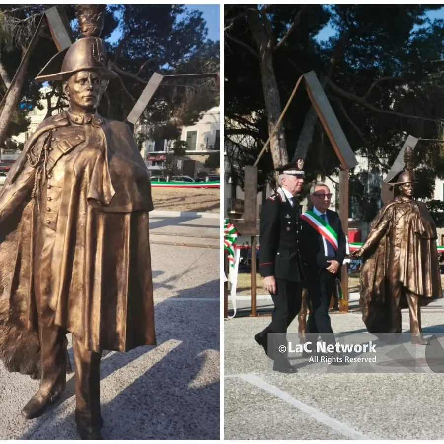 “Per la gente, tra la gente”, Reggio inaugura il monumento all'Arma e intitola un Largo ai Caduti di Nassiriya