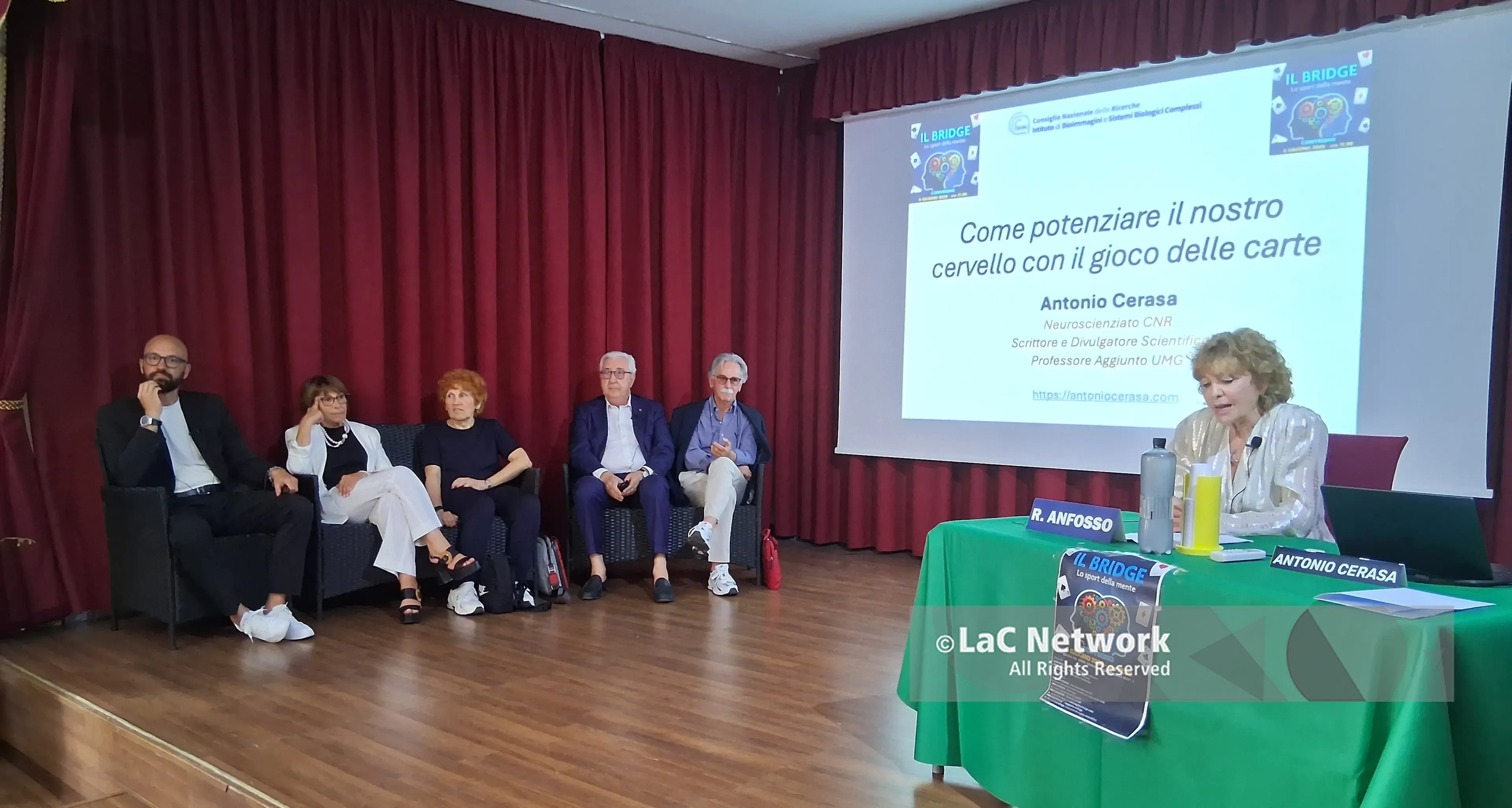 Molto più di un gioco:\u00A0la scienza incorona il Bridge come formidabile \"palestra\" per il cervello\n