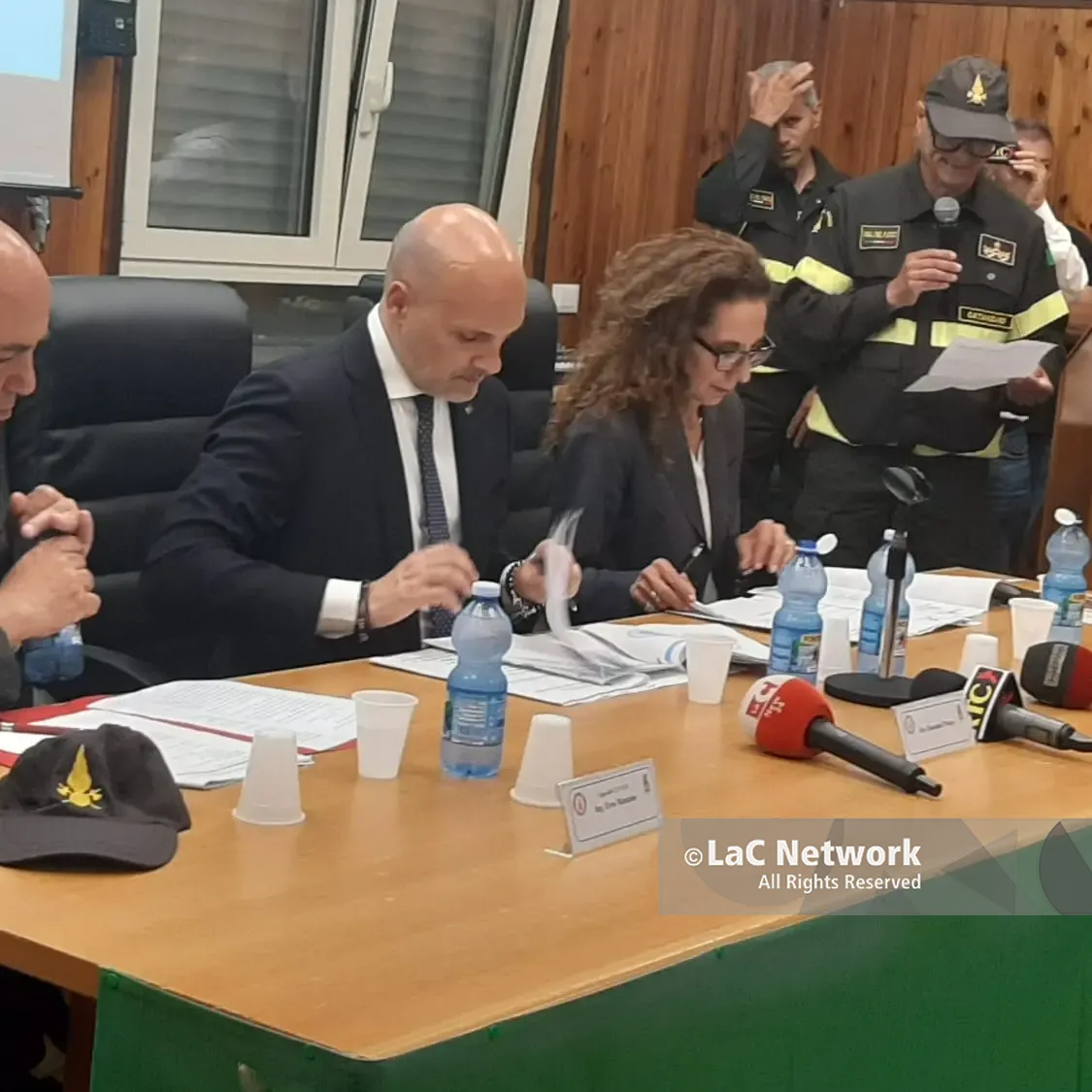 Vigili del fuoco, Prisco e Ferro a Catanzaro: nuovi mezzi, organici e una cittadella da 47 milioni\n