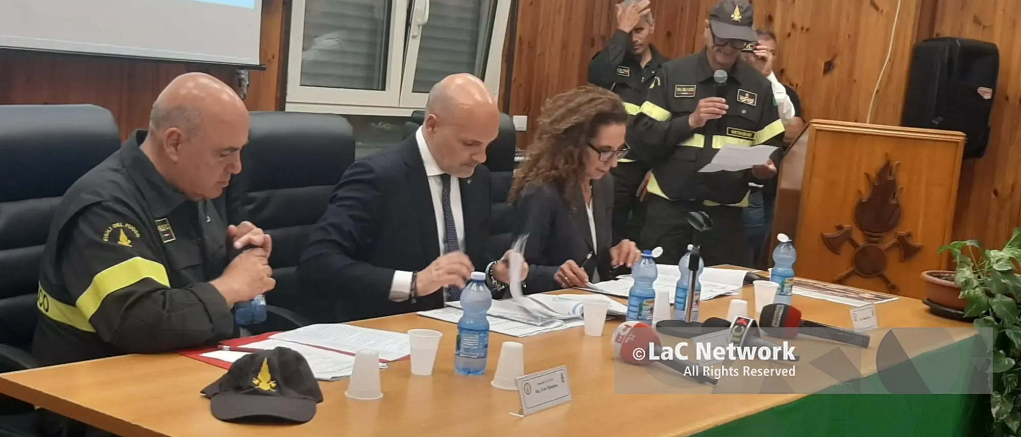 Vigili del fuoco, Prisco e Ferro a Catanzaro: nuovi mezzi, organici e una cittadella da 47 milioni\n