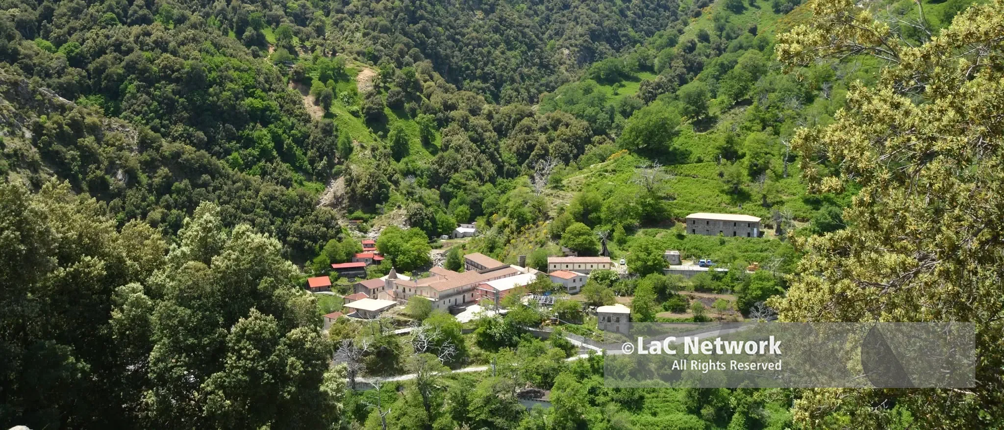 San Luca, il Santuario di Polsi riapre a fine giugno ma sarà raggiungibile solo a piedi\n