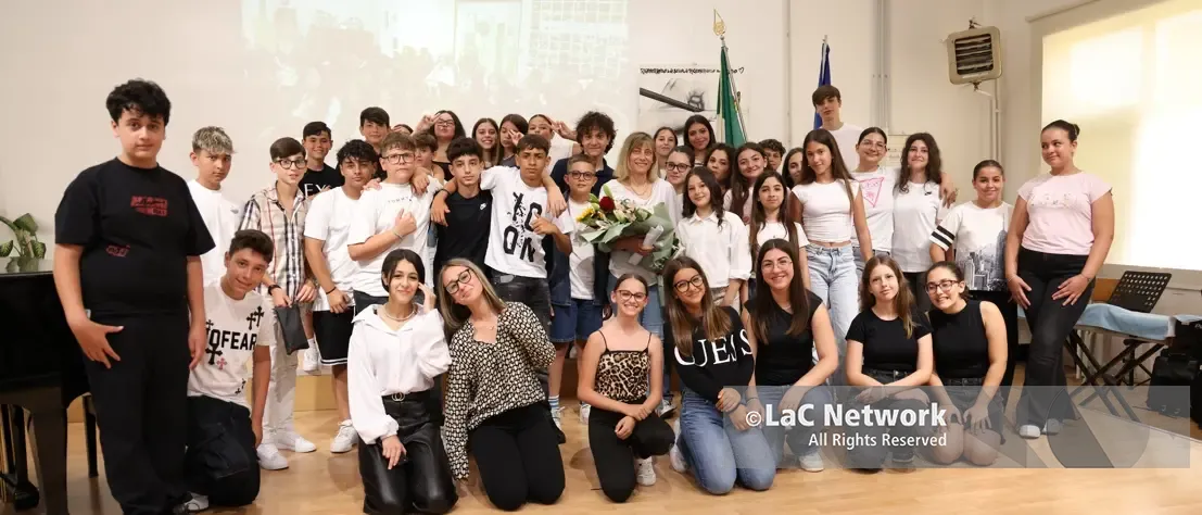 Scuola e informazione, si conclude un anno ricco di emozioni e crescita con il Tg Young e Il Salotto delle Interviste\n