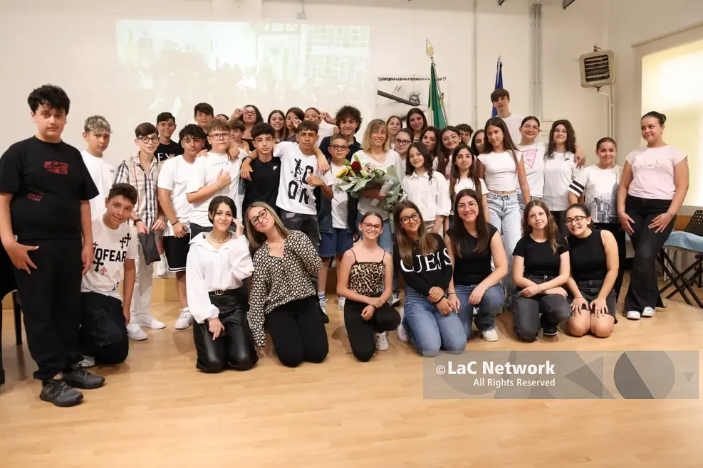 Scuola e informazione, si conclude un anno ricco di emozioni e crescita con il Tg Young e Il Salotto delle Interviste\n