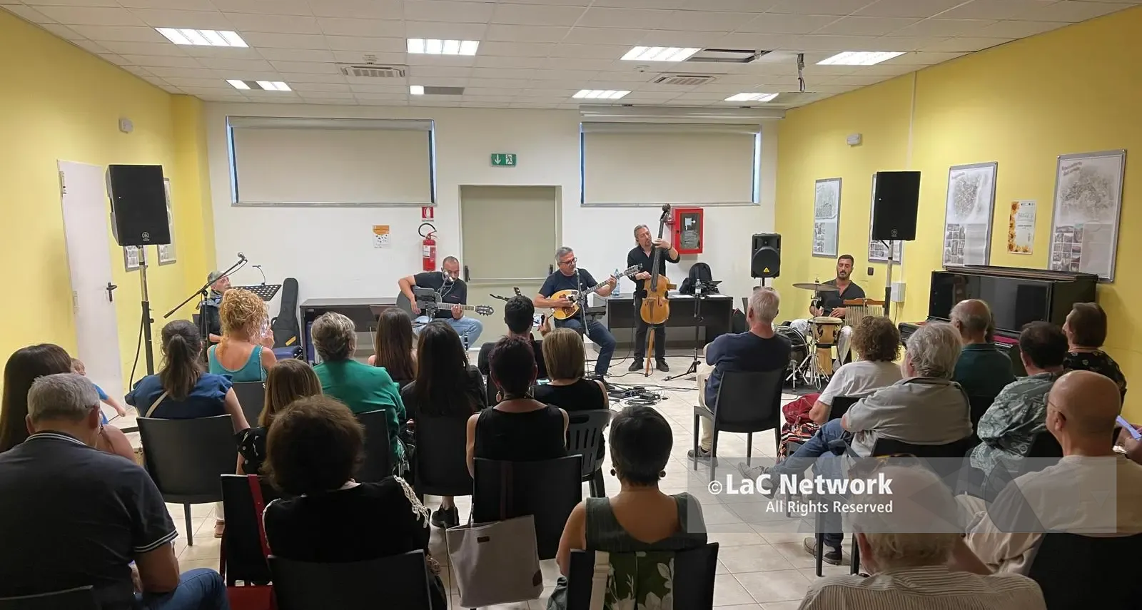 Acue, a Roghudi la musica di Aldo Gurnari dà voce alla memoria della Calabria grecanica\n