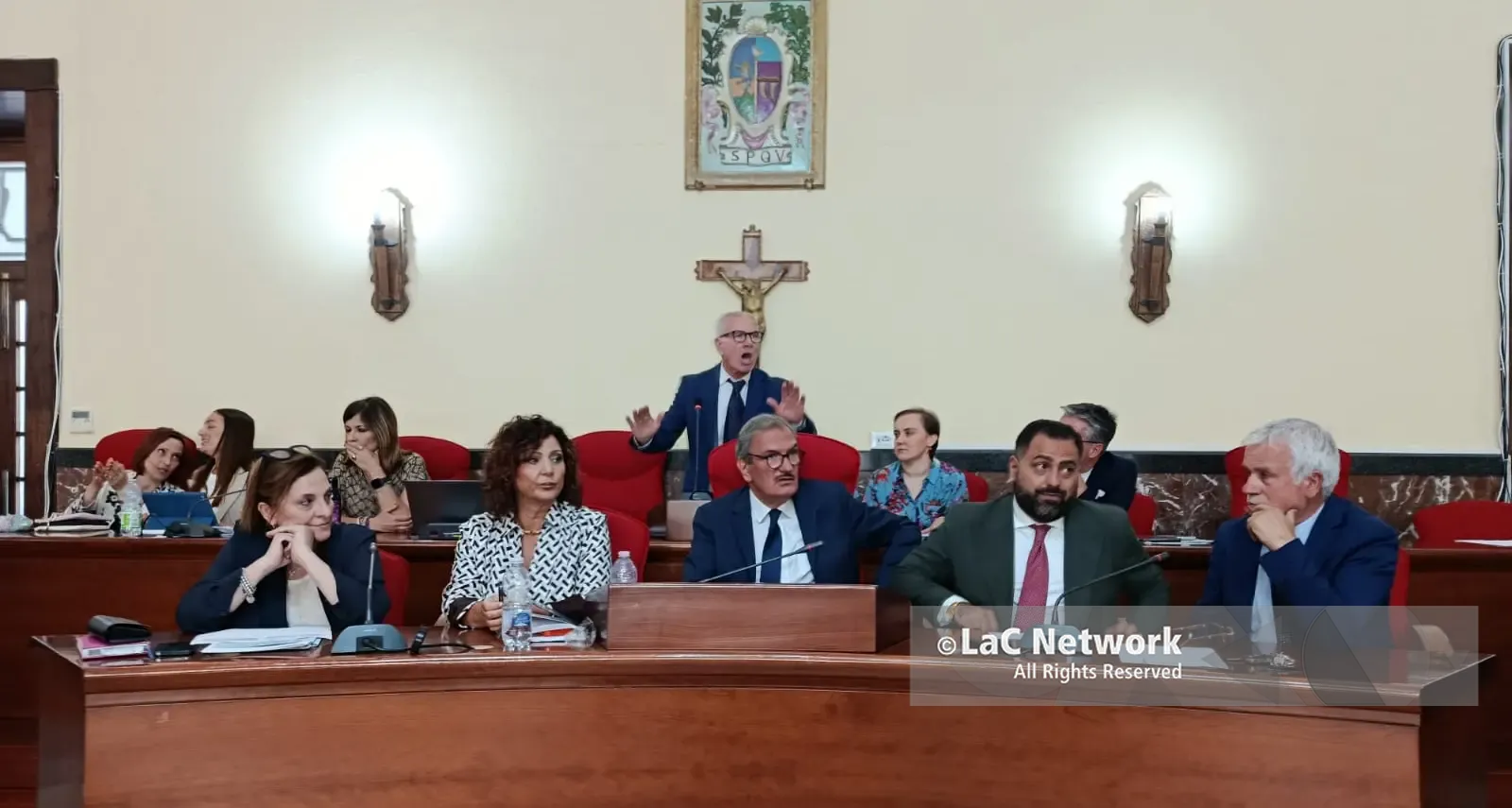 Depositi costieri a Vibo Marina, Romeo rivela la riunione “segreta” con Ammaturo: nuova bozza per la delocalizzazione\n