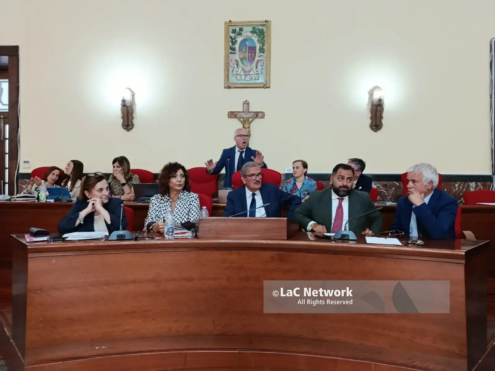 Depositi costieri a Vibo Marina, Romeo rivela la riunione “segreta” con Ammaturo: nuova bozza per la delocalizzazione\n