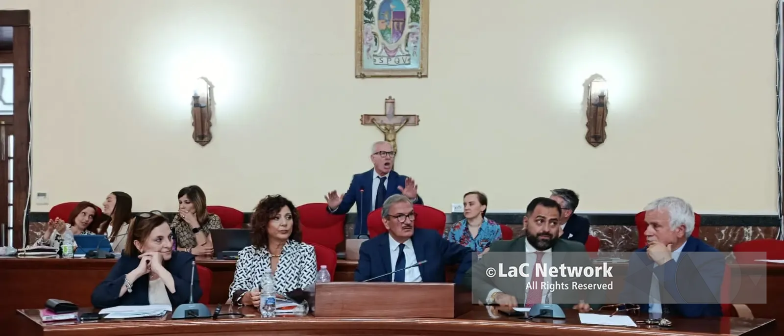 Depositi costieri a Vibo Marina, Romeo rivela la riunione “segreta” con Ammaturo: nuova bozza per la delocalizzazione\n