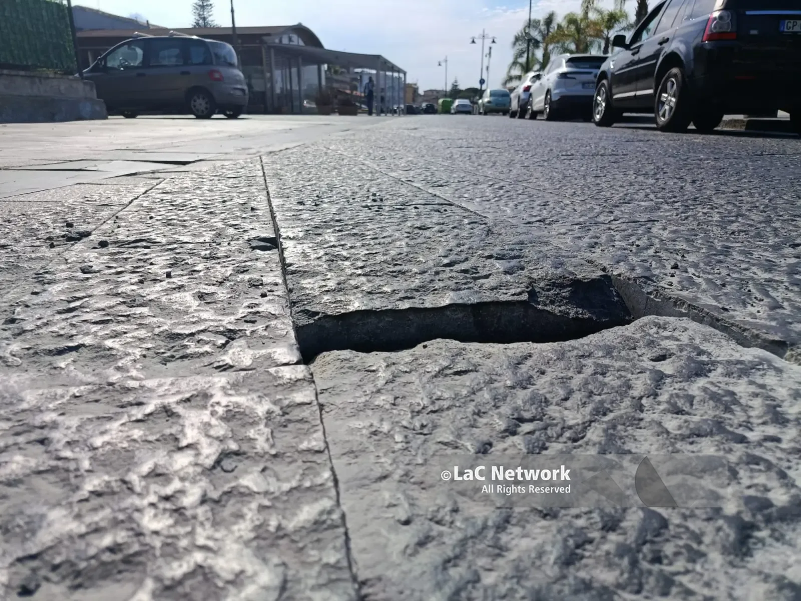 Basole \"ballerine\" (e pericolose) a Vibo Marina: gomme squarciate e automobilisti arrabbiati\n