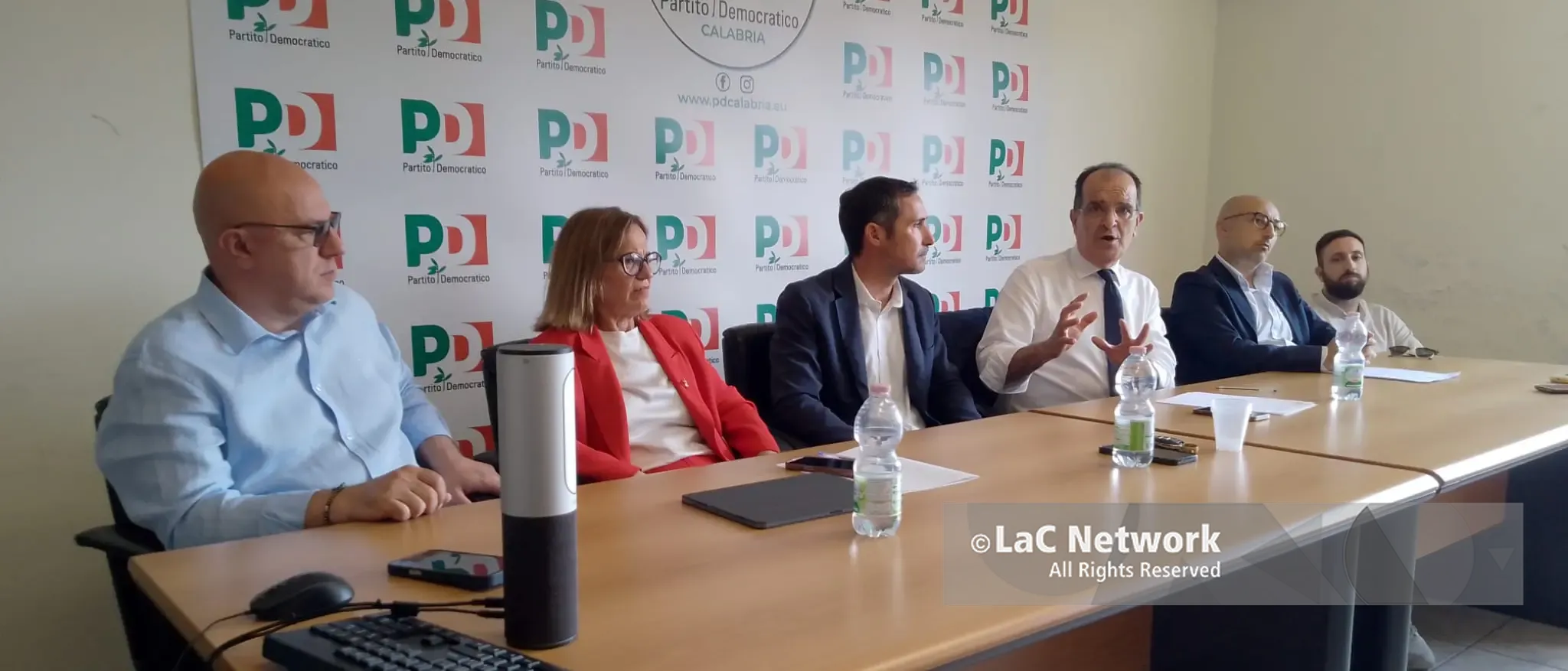 Via libera al referendum sui sottosegretari regionali, la minoranza esulta: «Hanno vinto i calabresi»\n