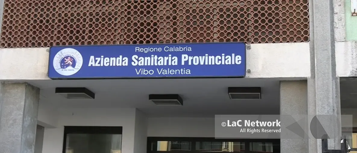 Asp di Vibo, incremento orario per 11 dipendenti amministrativi. Fp Cgil:\u00A0«Ora serve un piano straordinario di assunzioni»\n