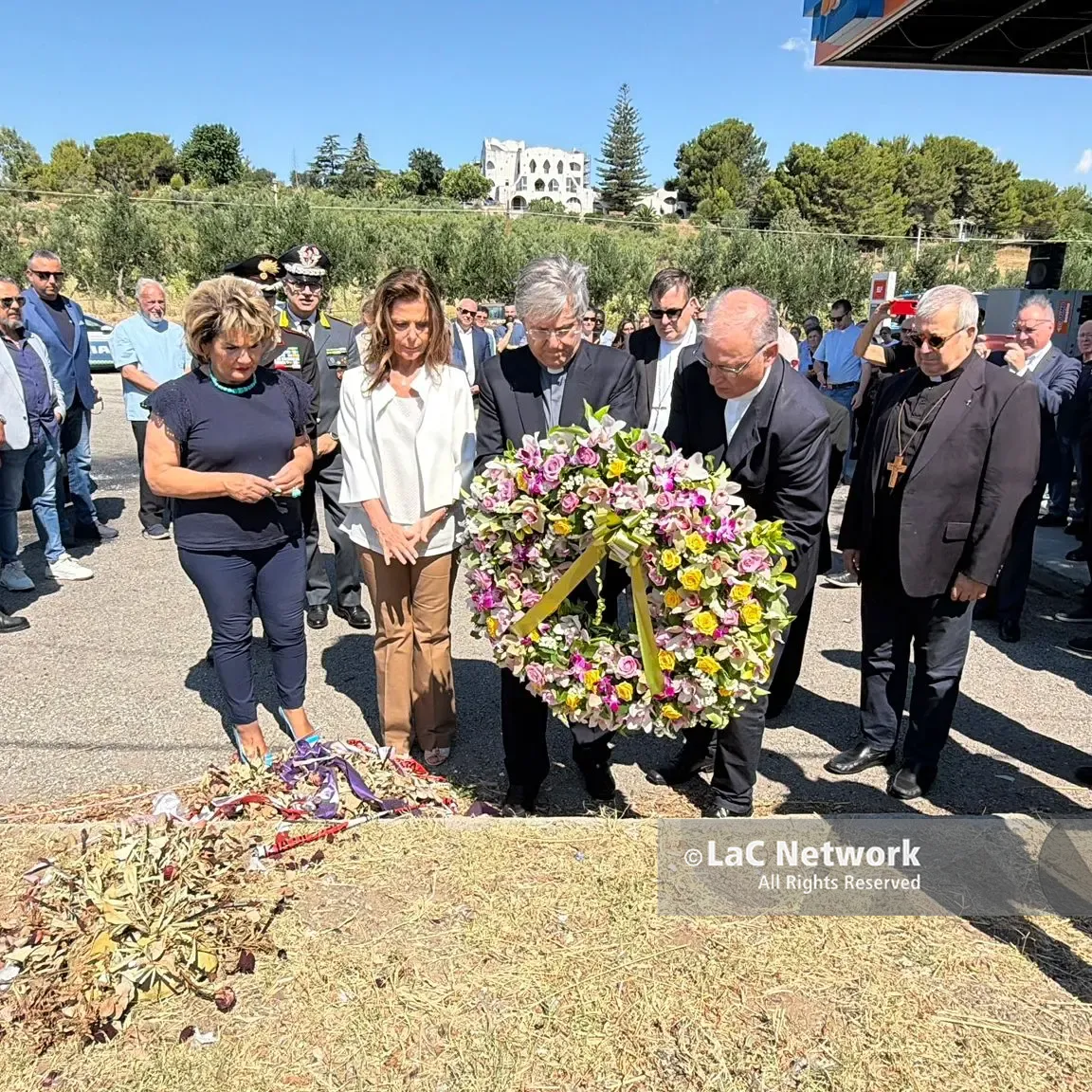 Strage Amendolara, il monito di mons. Savino:\u00A0«Le nostre coscienze bruciate in quell’auto, nessuno può autoassolversi»\n