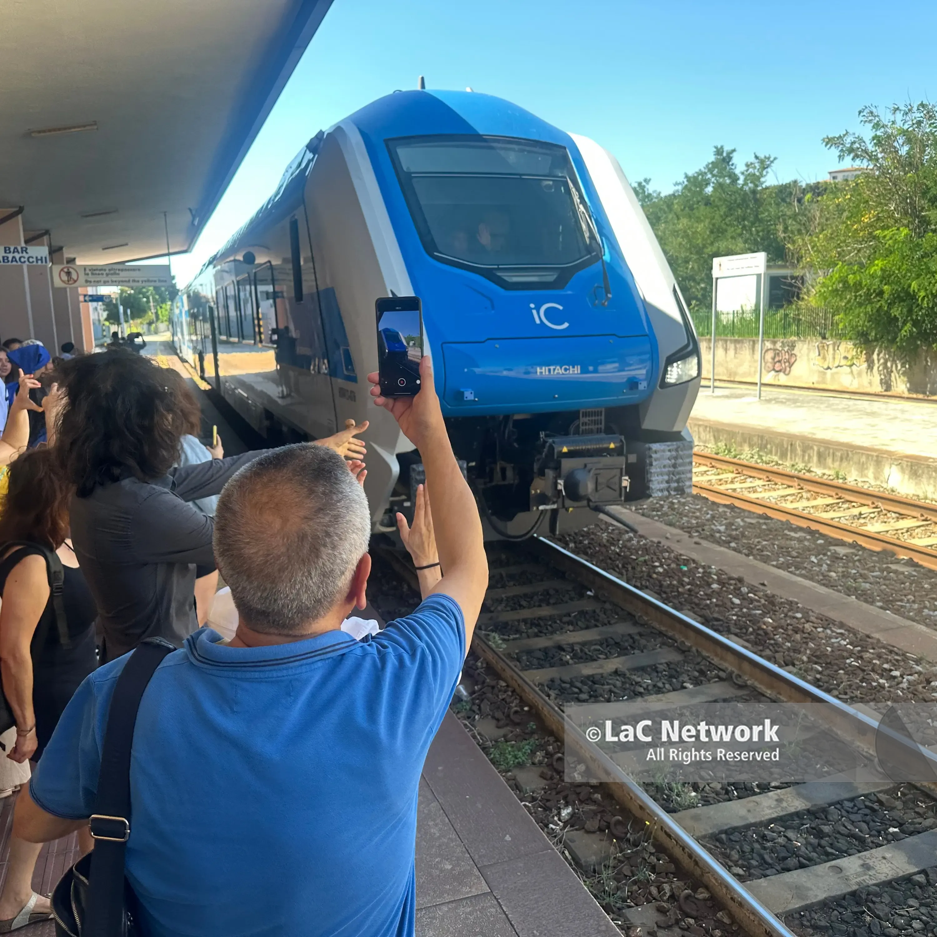 Soverato saluta il passaggio dell’Intercity Roma-Reggio Calabria, attivo da oggi dopo 24 anni\n