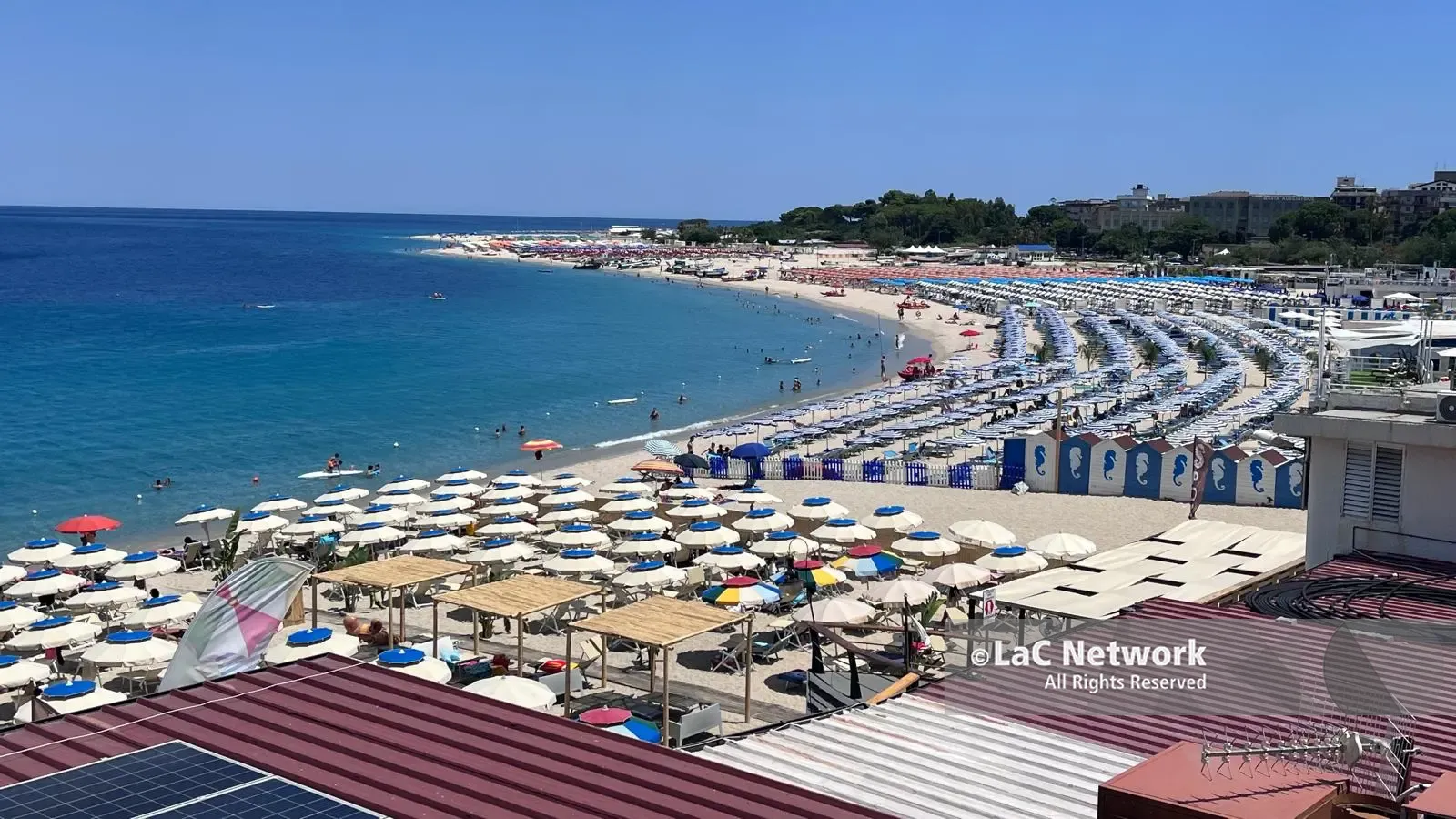 Tra mare e montagna,\u00A0vent’anni d'amore: \"Per noi vacanze vuol dire Calabria\"\n