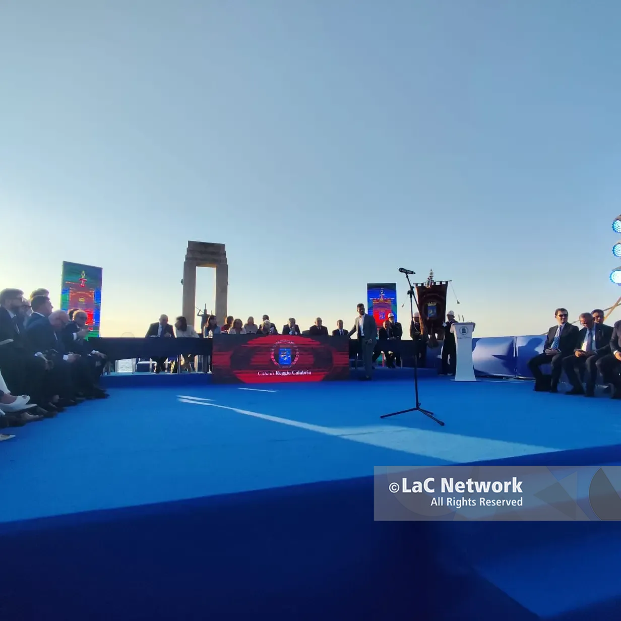 Inizia l’era Cannizzaro a Reggio Calabria, oggi il primo Consiglio comunale all’Arena dello Stretto: LA DIRETTA\n