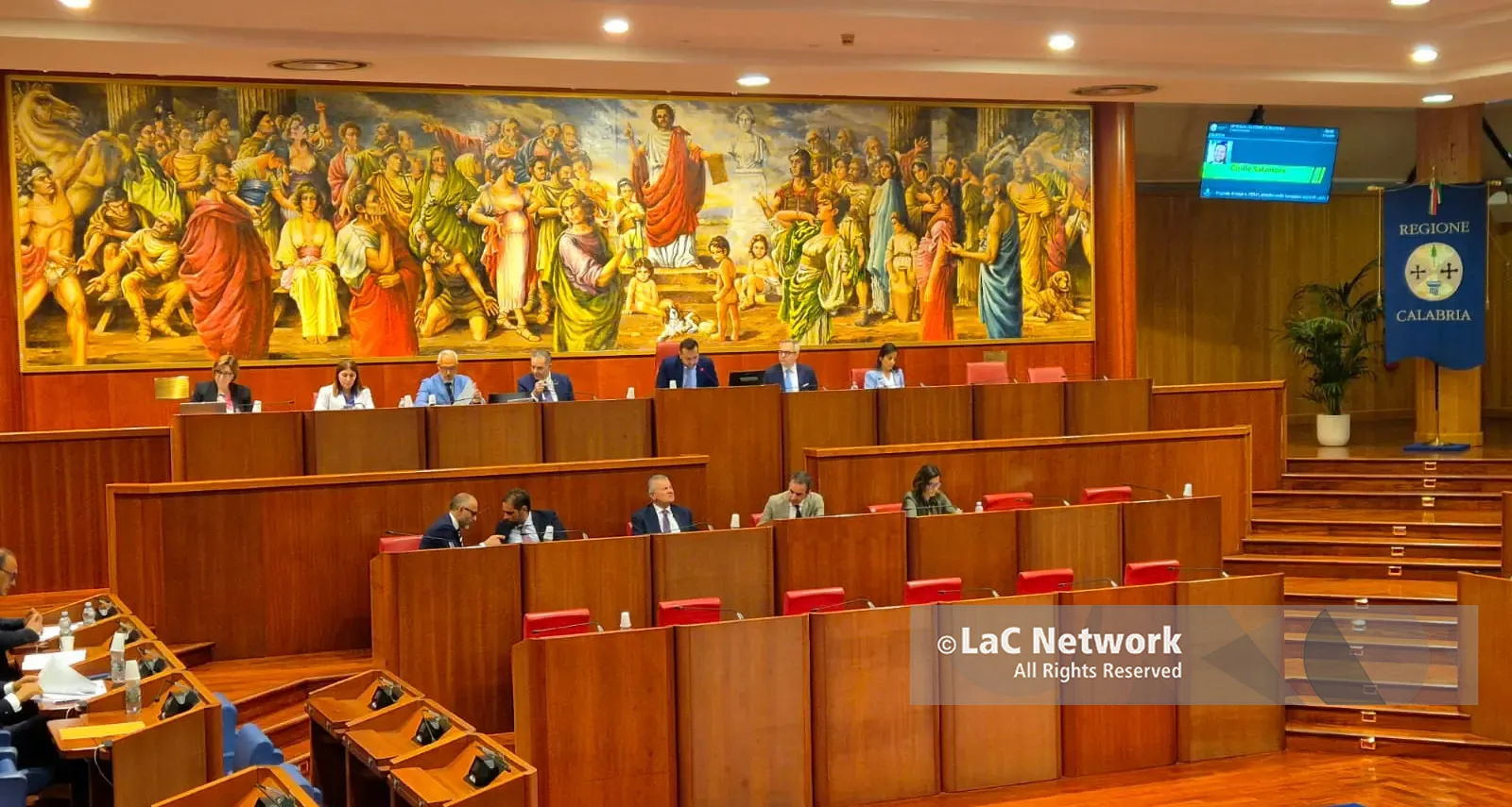 Consiglio regionale, via libera al referendum che deciderà i confini tra Zambrone e Zaccanopoli: riguarderà 13 famiglie\n
