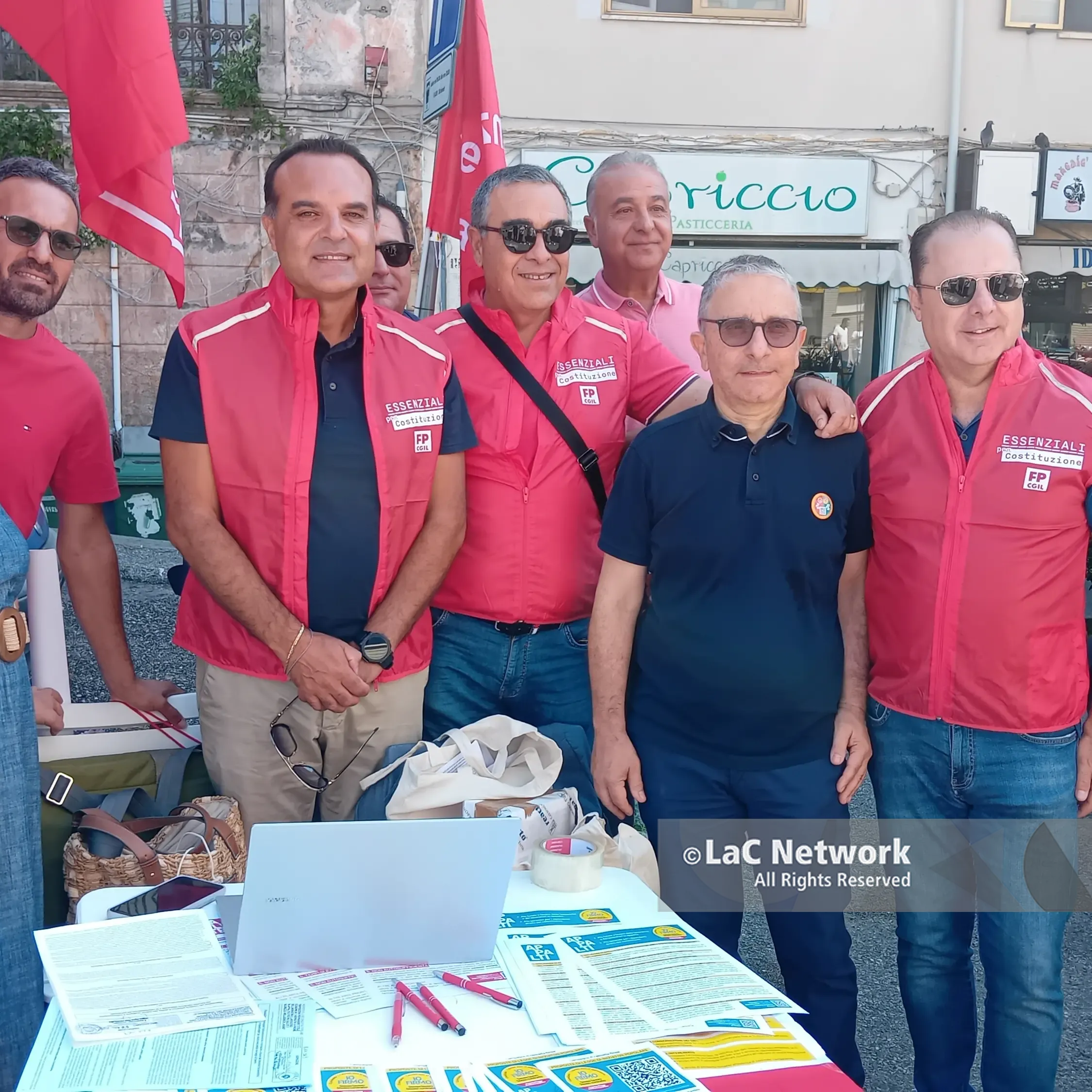<p>Sanità pubblica e appalti, ecco le proposte di legge della Cgil: raccolta firme anche in Calabria</p>