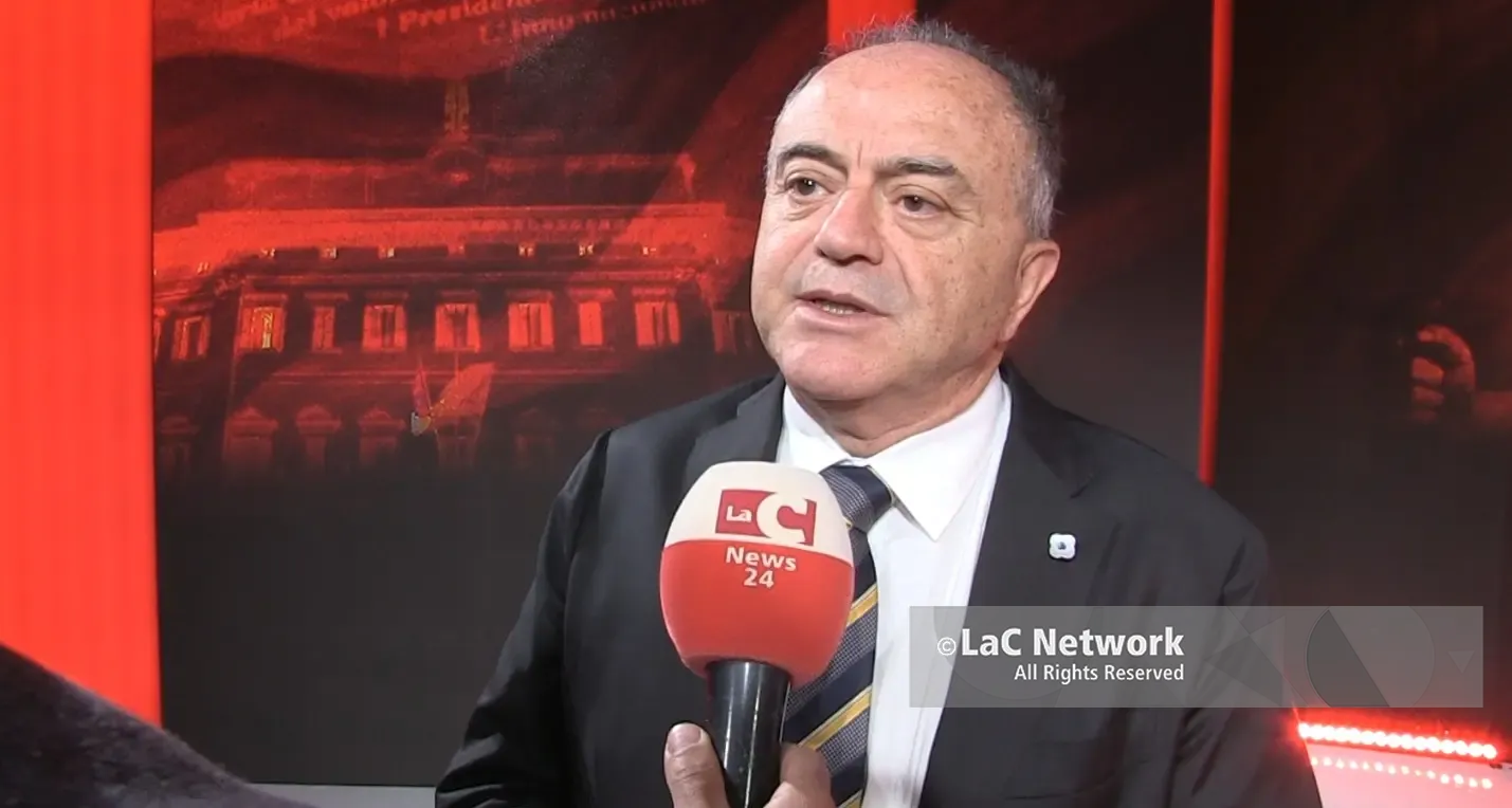 Gratteri contro il “bavaglio” alle Procure: «L’informazione è un diritto sacro, i cittadini devono sapere»\n