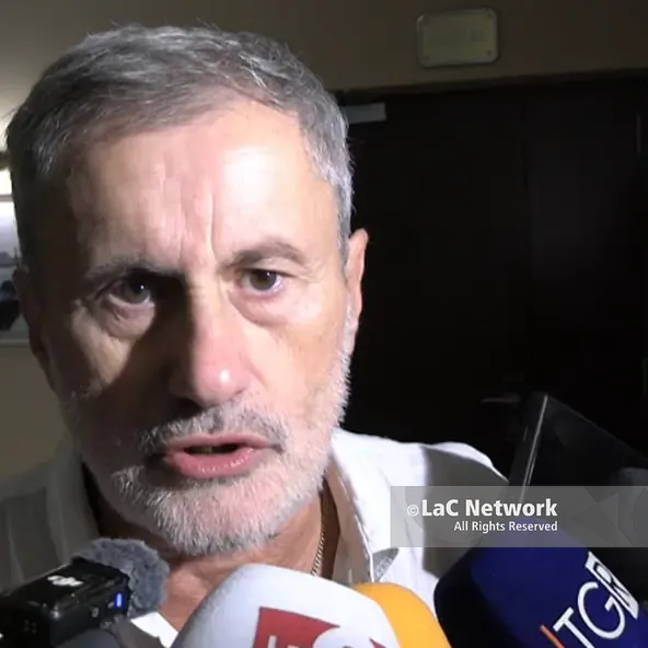 Alemanno contraddice Vannacci e difende il militante che ha aggredito l'iracheno: «Ha fatto bene a\u00A0fermarlo»\n
