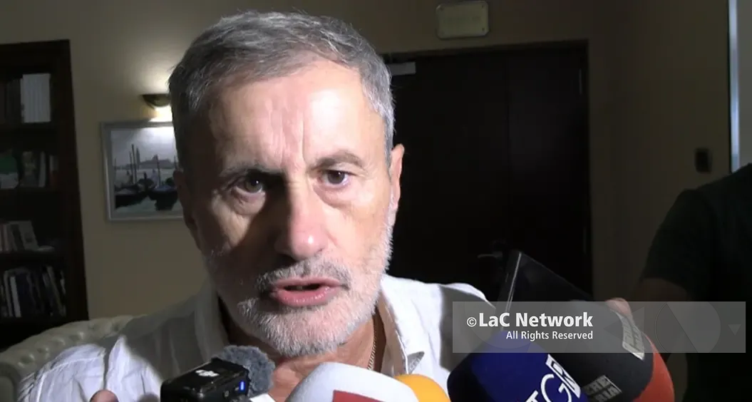 Alemanno contraddice Vannacci e difende il militante che ha aggredito l'iracheno: «Ha fatto bene a\u00A0fermarlo»\n