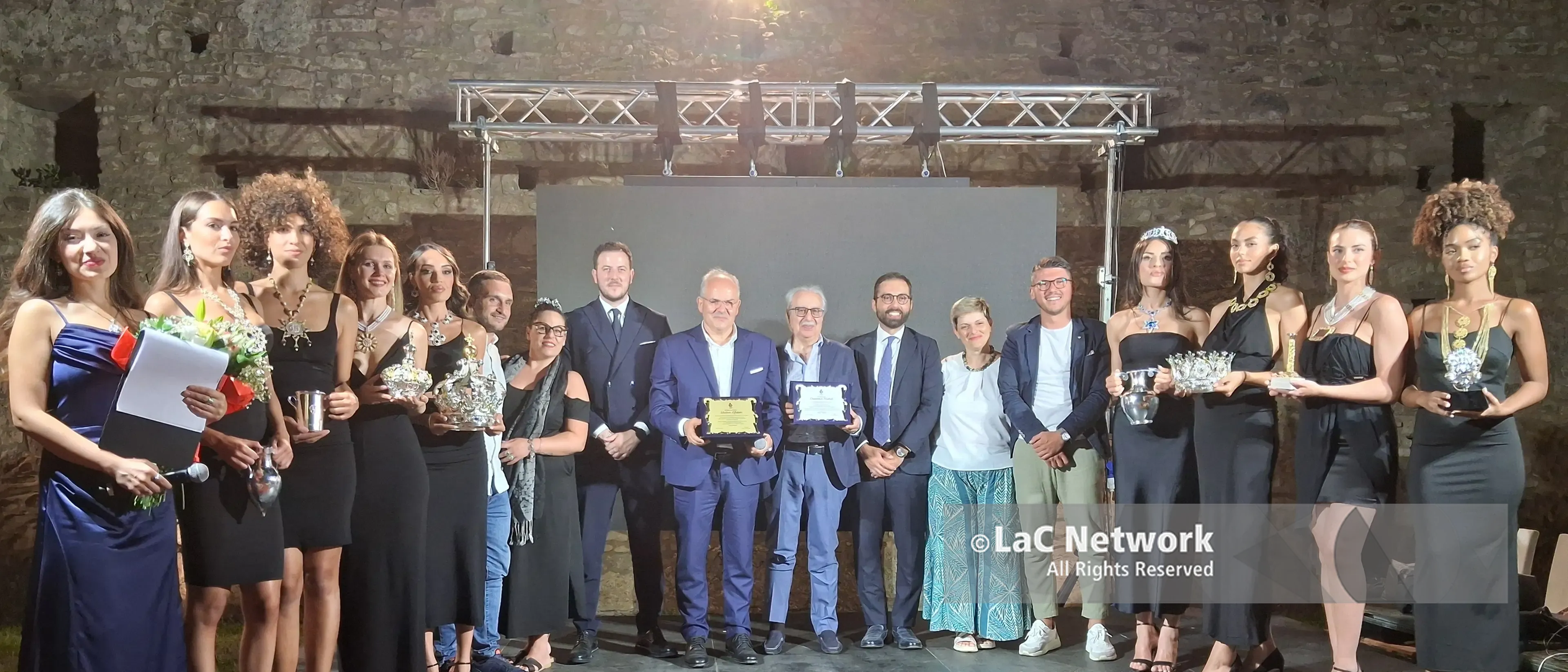 Cleto celebra l’arte del maestro orafo Michele Affidato: «La Calabria più bella va raccontata. Ogni gioiello parla della nostra terra»\n