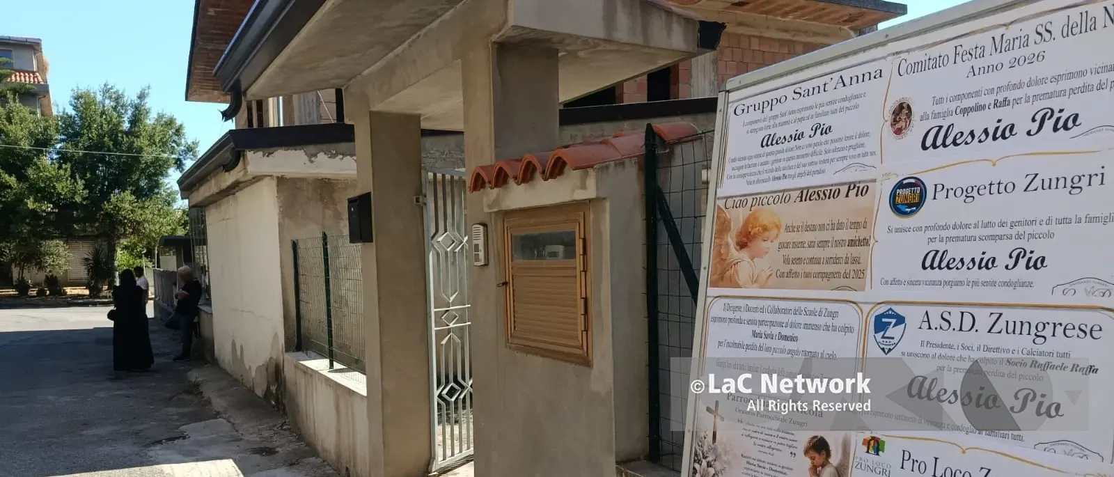 «Vogliamo sapere se si poteva salvare»: il dolore di Zungri nel giorno dei funerali di Alessio Pio\n