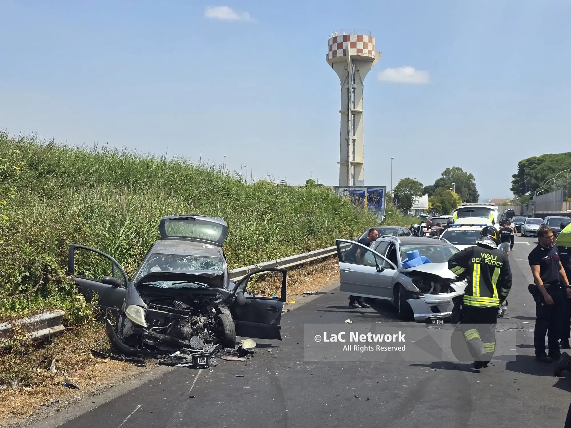 Grave incidente alle porte di Vibo, scontro tra due auto sulla Sp17: tre feriti fra cui un bambino trasferito a Catanzaro