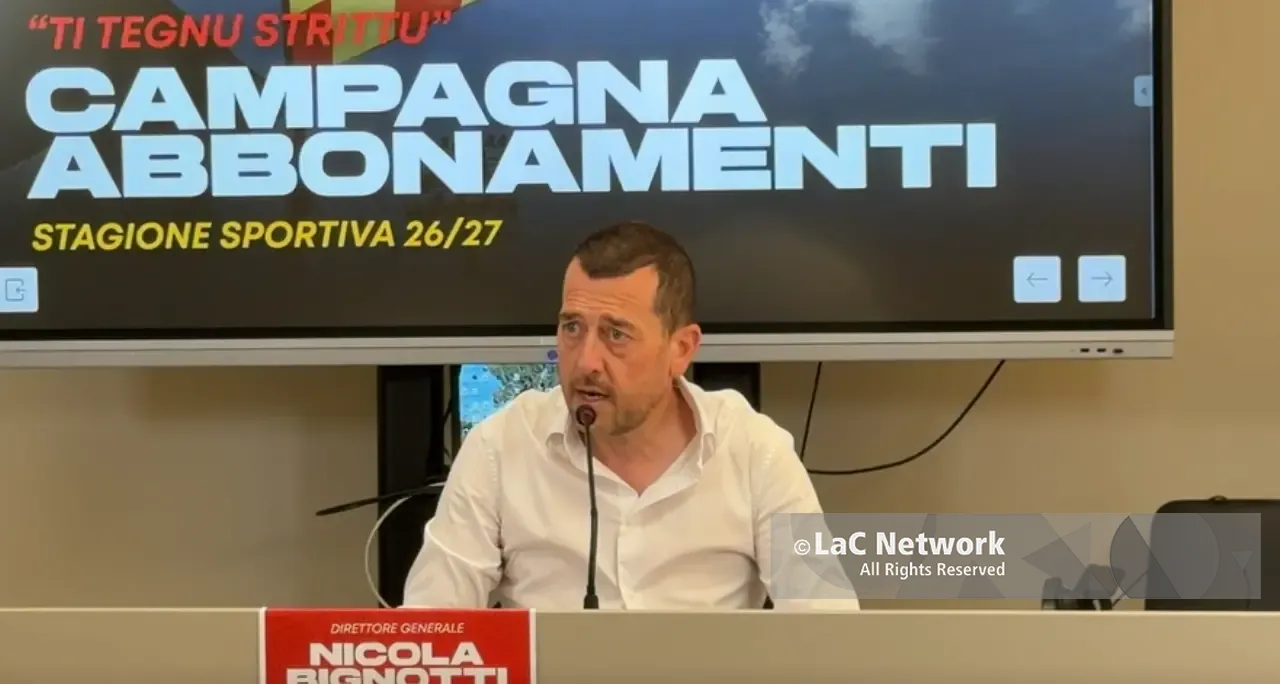 Abbonamenti, il Catanzaro riparte dai Distinti del Ceravolo. Bignotti: «Sarà una stagione complicata, ma avremo uno stadio migliore»\n