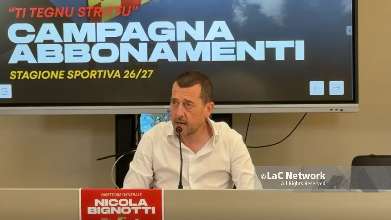 Abbonamenti, il Catanzaro riparte dai Distinti del Ceravolo. Bignotti: «Sarà una stagione complicata, ma avremo uno stadio migliore»\n