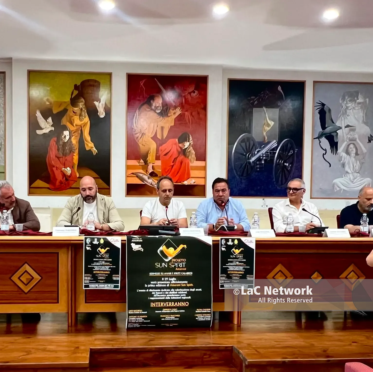 Presentata a Palazzo Canale la prima edizione di \"Amaroni Sun Spirit\": la Calabria celebra i suoi amari e distillati\n