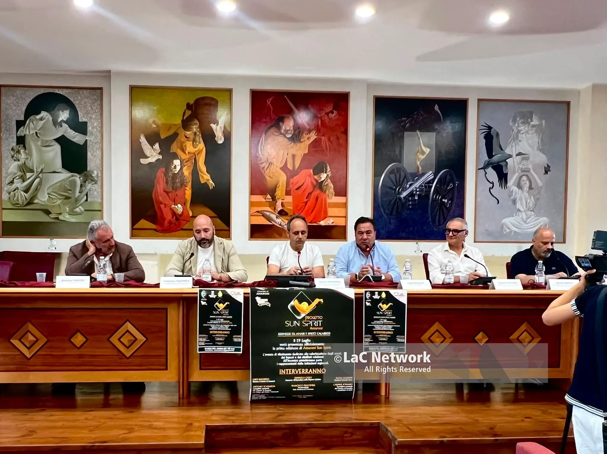 Presentata a Palazzo Canale la prima edizione di \"Amaroni Sun Spirit\": la Calabria celebra i suoi amari e distillati\n