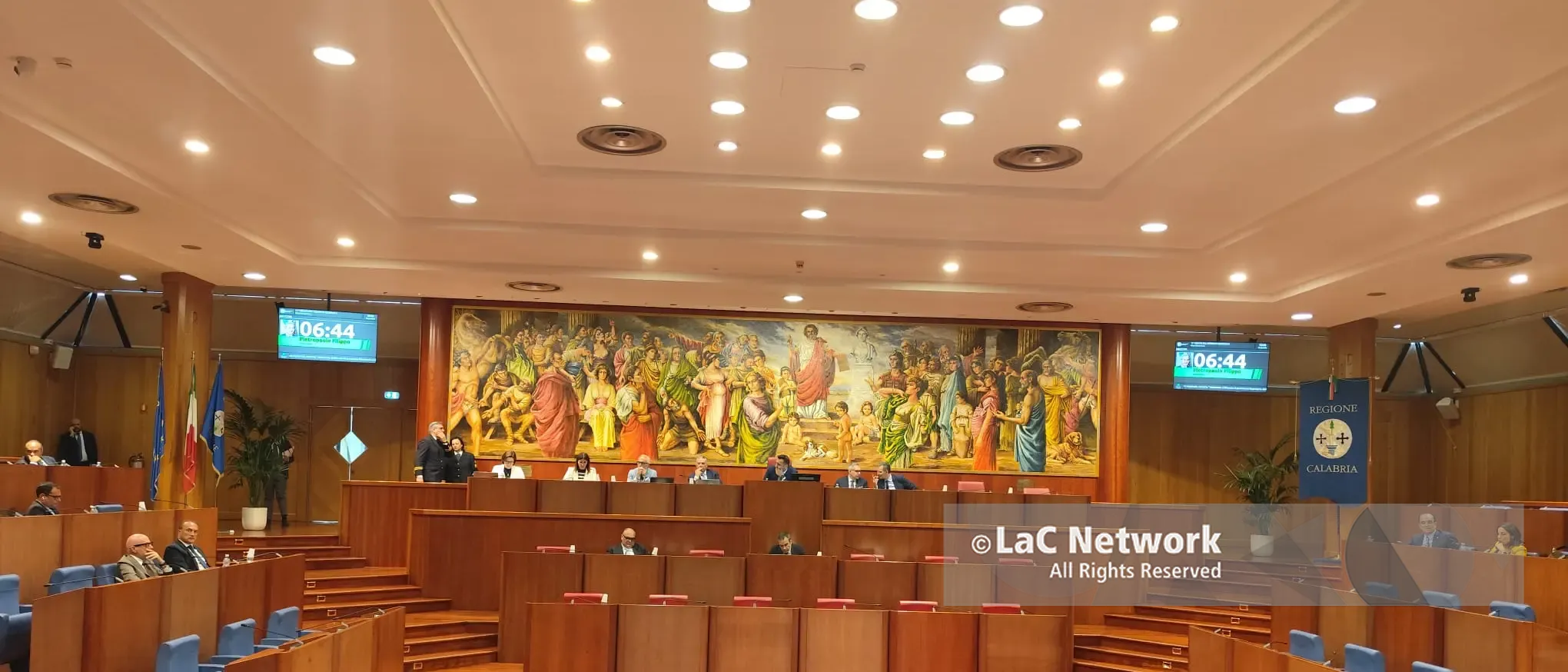 Fusioni dei Comuni, stop al blitz in Consiglio: rinviata la legge, Stasi sarà ascoltato in Commissione\n