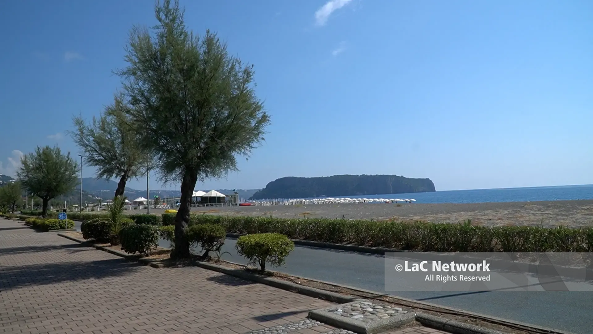 <p>Una veduta dell'Isola Dino</p>\\n